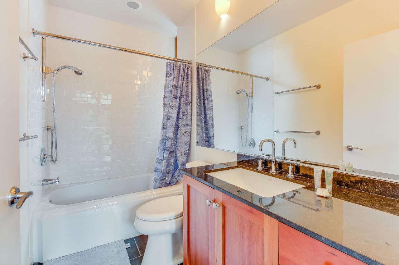 فيلا Fidalgo Island Waterfront Stunner أناكورتس المظهر الخارجي الصورة